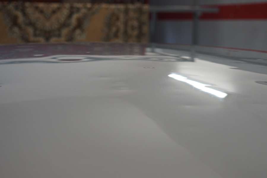 Wgniecenia po gradobiciu na dachu