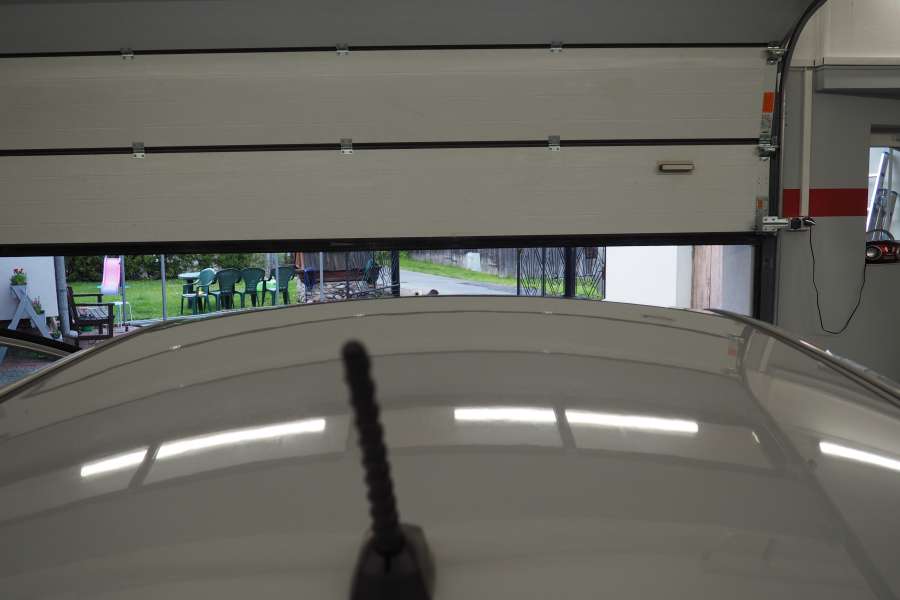 Naprawiony dach bez lakierowania