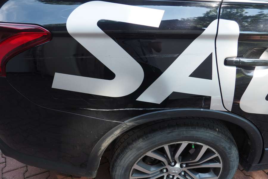 Przed naprawą mitschubischi outlander